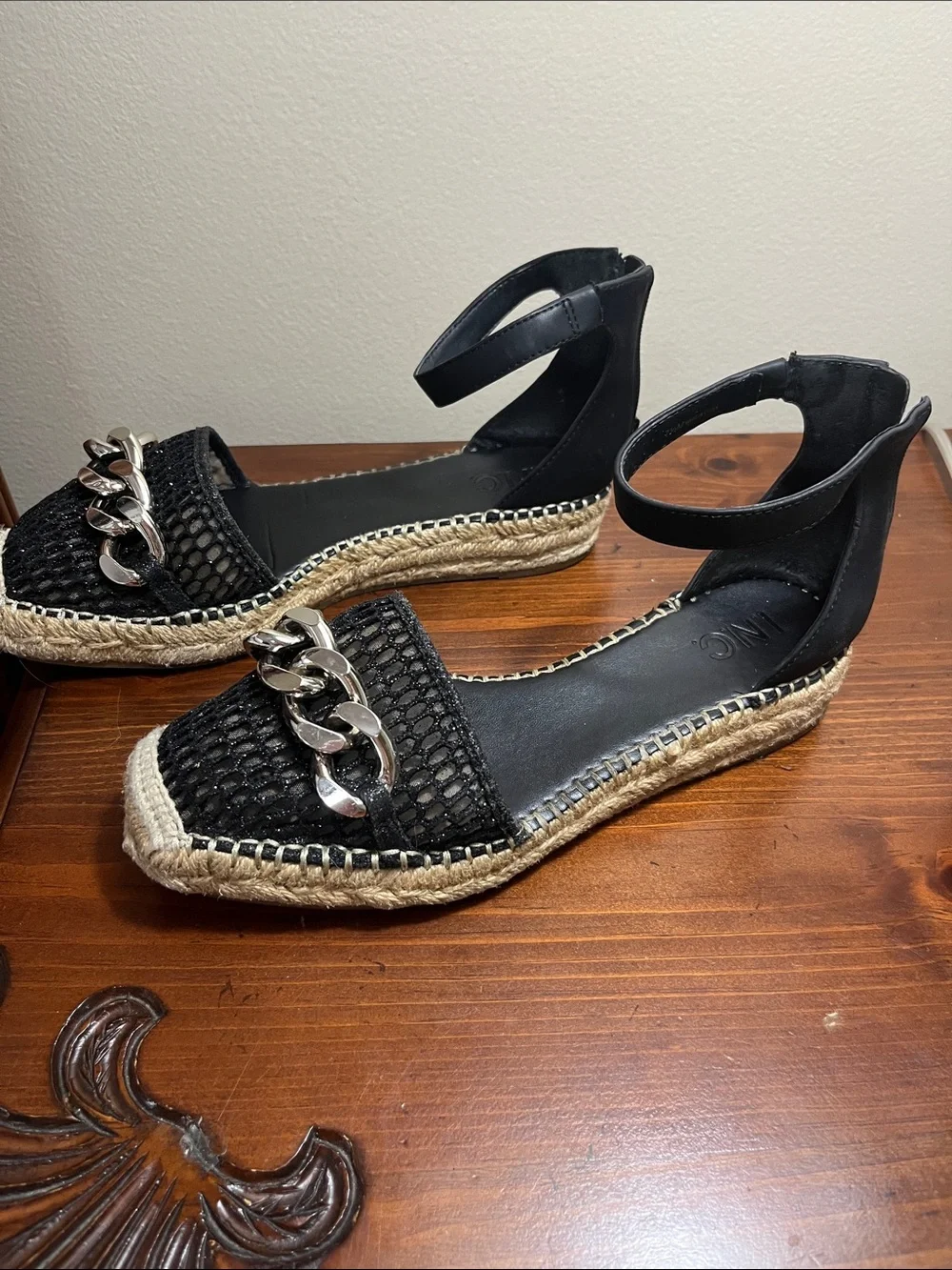 Inc sandals size 8